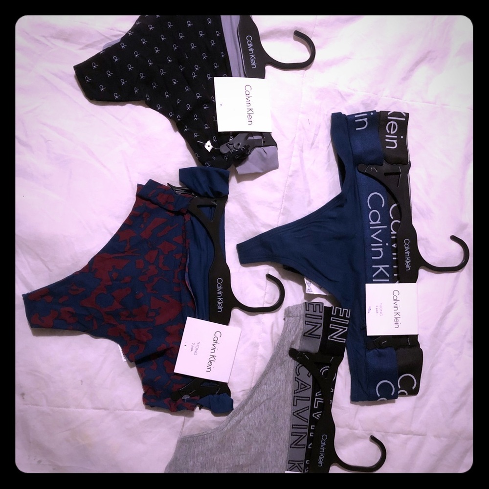 Bundle Calvin Klein Thongs- Medium